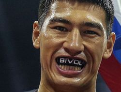 фото - «Сейчас на бой с Биволом очередь». В команде чемпиона — о следующем оппоненте