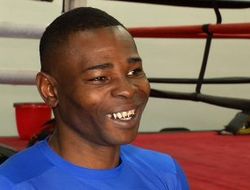 фото - Ригондо: «Бегать от Санта Круса не стану, лучше снесу ему башку»