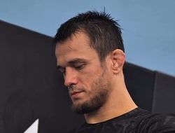 фото - Нурмагомедов собирается драться с Топурией