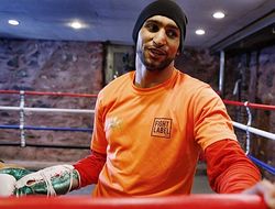 фото - Амир Хан: «Берто готов устроить Мэйуэзеру ту ещё ночку»