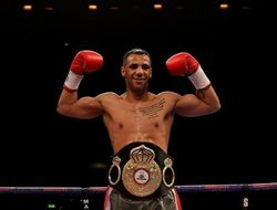 фото - Халид Яфай перебоксировал Исраэля Гонсалеса в мисматч-защите титула