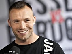 фото - Джеймс Дигейл настаивает на поединке с Кесслером