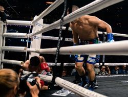 фото - У нас новый Майк Тайсон? Легендарный чемпион нахваливает соотечественника