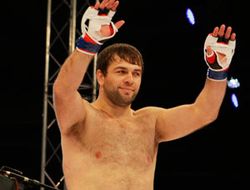 фото - (ММА + Видео) М-1 Challenge 40: Маликов досрочно победил Монсона