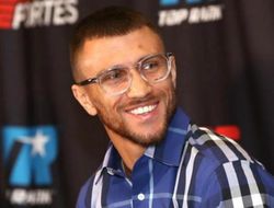 фото - СМИ: Отец Лопеса поскандалил с Ломаченко и его командой накануне боя с Педрасой