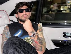 фото - Фрик-файт года в ММА: самый сильный человек в мире против «грязного мошенника»