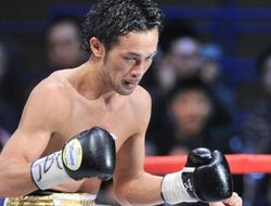 фото - Яманака вырубил Сантийяна, в восьмой раз отстояв титул WBC