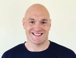 фото - По возвращению в США, может, устроим Фьюри бой попроще, чем с Уайлдером — Арум