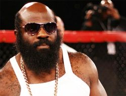 фото - Кимбо Слайс уже не едет в Москву драться с Устиновым?