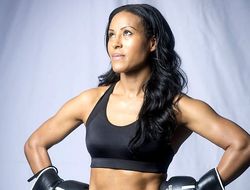 фото - Норвегия вернулась в профибокс после 35-летнего бана: Брэкхус разобралась с Матис