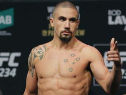 фото - Роберт Уиттакер вырвал победу у Дэррена Тилла в главном бою UFC on ESPN 14