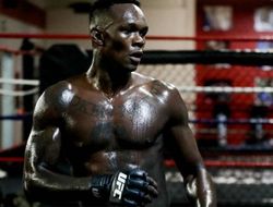 фото - «Не нужно, но хочу». Исраэль Адесанья о возможном бое с Джоном Джонсом