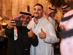 фото - Энди Руис, Диллиан Уайт и многомиллионные гонорары — размышляет Джонни Нельсон