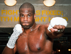 фото - У Дюбуа шикарные шансы побить Усика — британская легенда