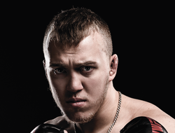 фото - Чемпион WWFC Сергей Спивак переходит в UFC: есть дата дебюта и соперник