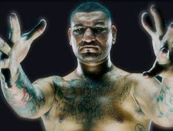 фото - Golden Boy перенесла бой Сета Митчелла и Криса Арреолы