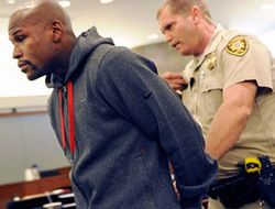 фото - Фредди Роуч: «Мэйуэзер – это зло, а Пакьяо – добро»