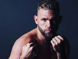 фото - Сондерс готов драться с Канело в декабре. Предлагает пари на свой гонорар