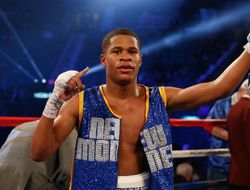 фото - Девин Хэйни перебоксировал Юриоркиса Гамбоа