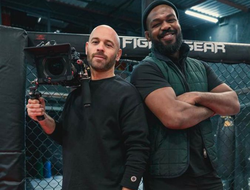 фото - «Джон Джонс превратился в политика». Как вам такое мнение?