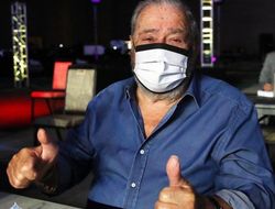 фото - Боб Арум рассказал, почему запланировал бой Ломаченко-Лопес на 3 октября