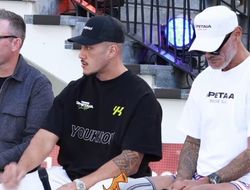 фото - Да кто ты вообще такой? Опетая рассуждал о «паунде»