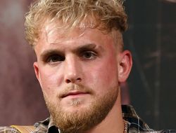 фото - Джейк Пол попал в госпиталь: всё серьёзно, но бой с Рахманом состоится — видео