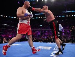 фото - Лучшие моменты боя Роберта Хелениуса и Адама Ковнацки: видео