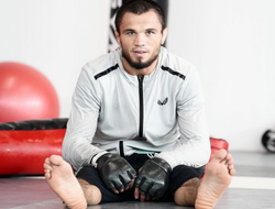 фото - Нурмагомедов отреагировал на обвинение Двалишвили в жульничестве