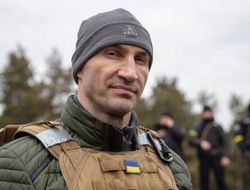 фото - Владимир Кличко поговорил с канцлером и топ-чиновниками Германии: фото