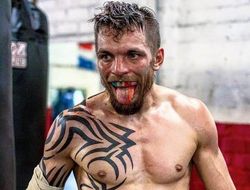 фото - Редкач, Рабченко и Малиньяджи — в андеркарде у Санта Круса и Фрэмптона