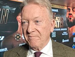 фото - Алимханулы должны были лишить титула — Уоррен