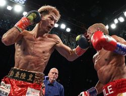 фото - Огава избил Фузиле и завоевал титул IBF: видео