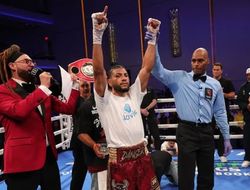 фото - Гарсия оценил шансы Муратальи апсетнуть звёздного Стивенсона