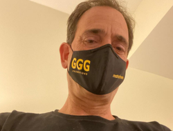 фото - Головкин и Шеремета сдали тесты на COVID, необычный завтрак Джонса, Гарсиа получил подарок от фана — соцсети 