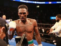 фото - Роберт Истер отпраздновал очередную спорную победу