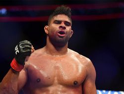 фото - Алистар Оверим дебютирует в рестлинге: грядёт бой с жертвой Фьюри