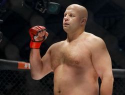 фото - Фёдор Емельяненко – Тимоти Джонсон: видео лучших моментов яркого боя