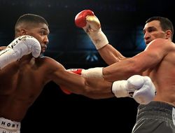 фото - «Поединок»: видеостих о битве Владимира Кличко и Энтони Джошуа