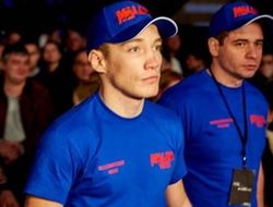 фото - Олег Малиновский готовится к защите титула — видео