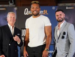 фото - Джойс продлил контракт с Уорреном. Тот нацелен на победителя боя Джошуа – Усик