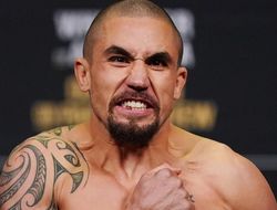 фото - Роберт Уиттакер вернётся на UFC 248, в соперниках 100-процентный нокаутёр-средневес