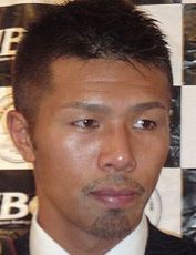 Такаши Учияма