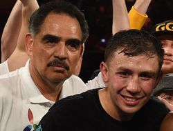 фото - Тренер: У Альвареса будет 15 дней, чтобы согласиться на бой с Головкиным