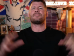 В мэйн ивенте UFC 300 — бой в тяжёлом весе. Дикая, но интересная идея от экс-чемпиона