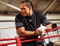 фото - Британский нокаутёр хочет перехватить Смита у Бетербиева и Бивола