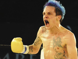 фото - Хекки Бадлер остаётся чемпионом, побив Сильвестре