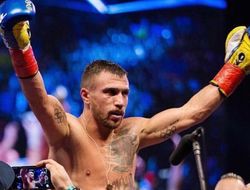 фото - Флойд Мэйуэзер считает, что промоутер недоплачивает Василию Ломаченко