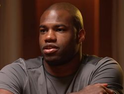 фото - «У меня украли победу!» Дюбуа о боях с Усиком