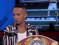 фото - Чемпион получил травму и остался без пояса WBA. Теперь угрожает иском
